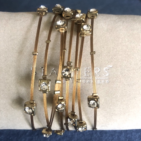 Jewelry - Set of 8 gold and rhinestone bangle stacking bracelets